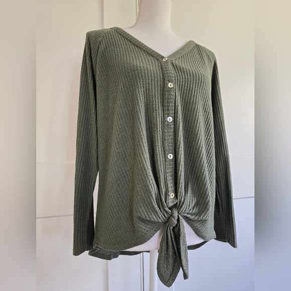 Green Button-Down Knit Top - Picture 1 of 9